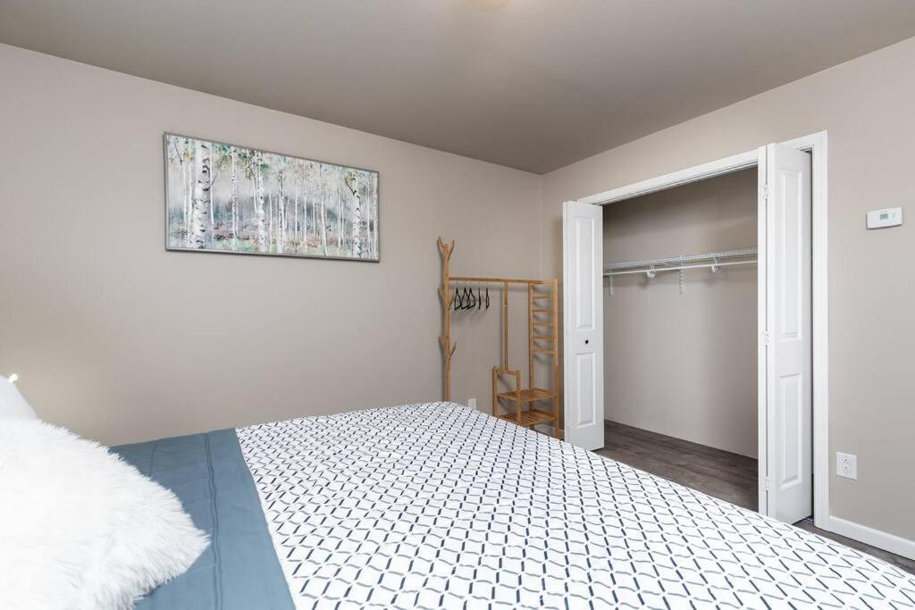 Birch Hill Retreat Great Location2+Garage+Aurora Villa แฟร์แบงค์ส ภายนอก รูปภาพ